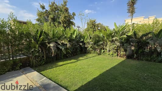 فيلا للبيع متشطبه بالتكيفات و الفرش في كمبوند مفيده التجمع الخامس - Mivida  Emaar New Cairo