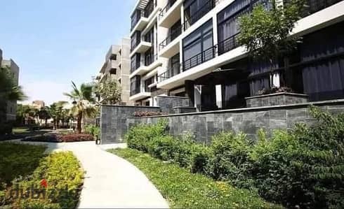 شقه للبيع في كمبوند stone park في التجمع الخامس اول التجمع علي الدائري أمام كايرو فيستيفال Stone Park New Cairo