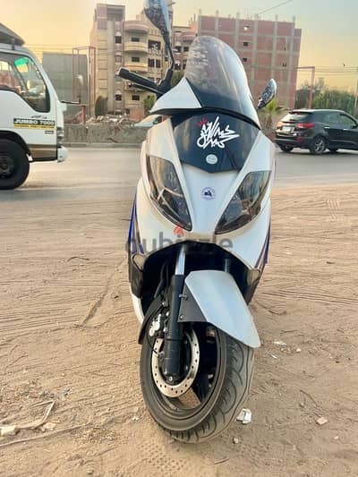 benelli zafferano 250 سكوتر
