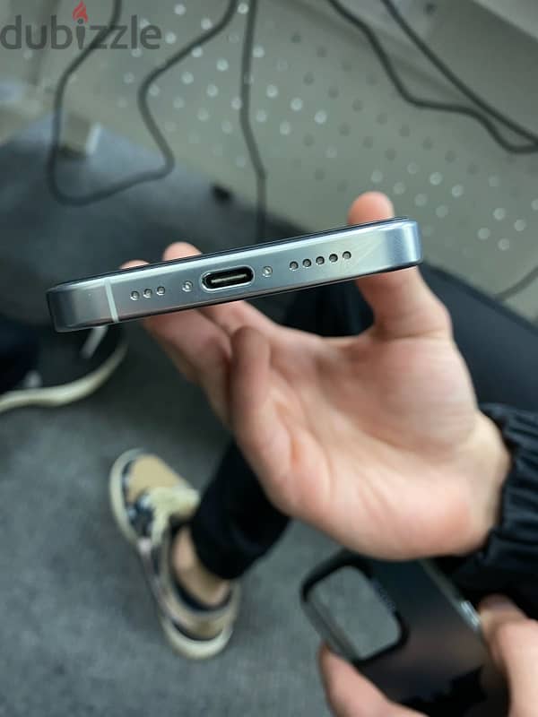 iphone 16 pro 3