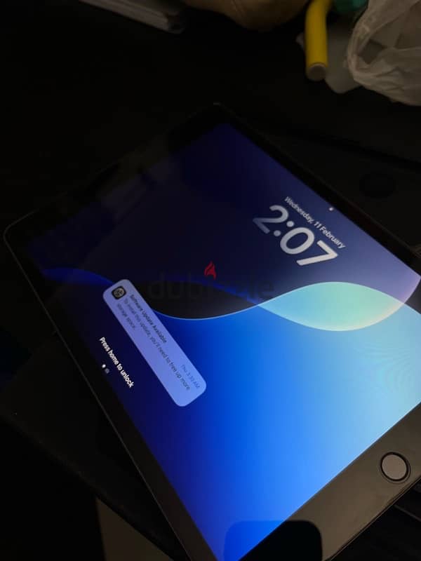 ipad (8th generation) 1