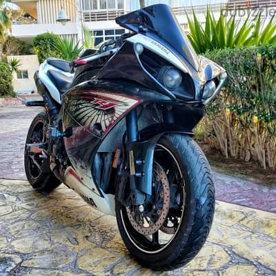 Yamaha R1 2012 Raven Edition