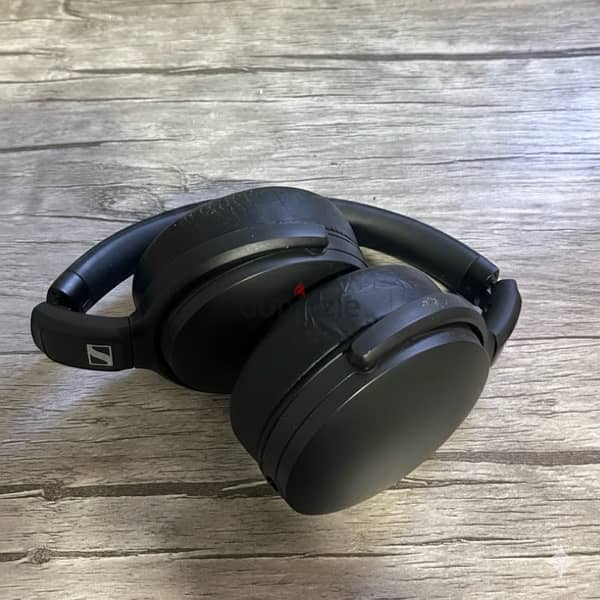 Sennheiser HD 400S Headphones 2