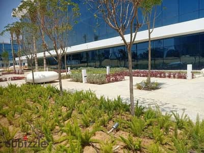 مكتب ارضي للايجار 407 مقر في القرية الذكية north side بالقرب من الشيخ زايد و المهندسين و بالقرب من هايبر وان و كابيتال و اركان