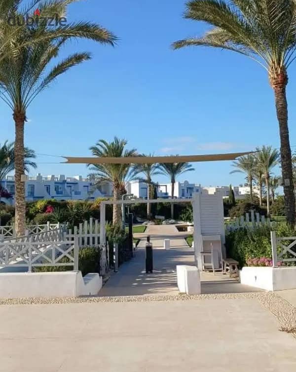 Townhouse 170 sqm for Sale with a Direct Sea View – Mountain View Ras El Hekma
