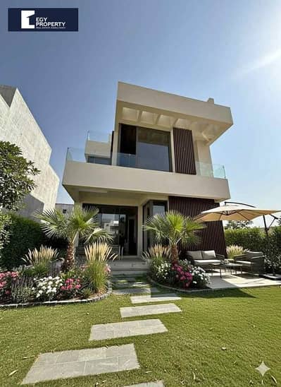 Fully Finished Luxury Villa Ready to Move for Sale in Azzar - New Cairo