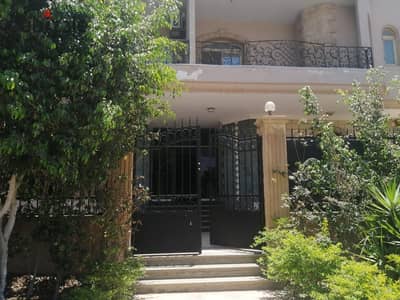 دوبلكس مميز للبيع على التسعين الجنوبي  أمام مستشفى الجوي مباشرة وأمام كمبوند Lake View