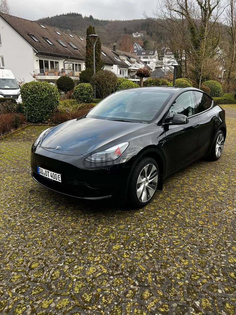 Tesla Model Y 2023 - مبادره المغتربين