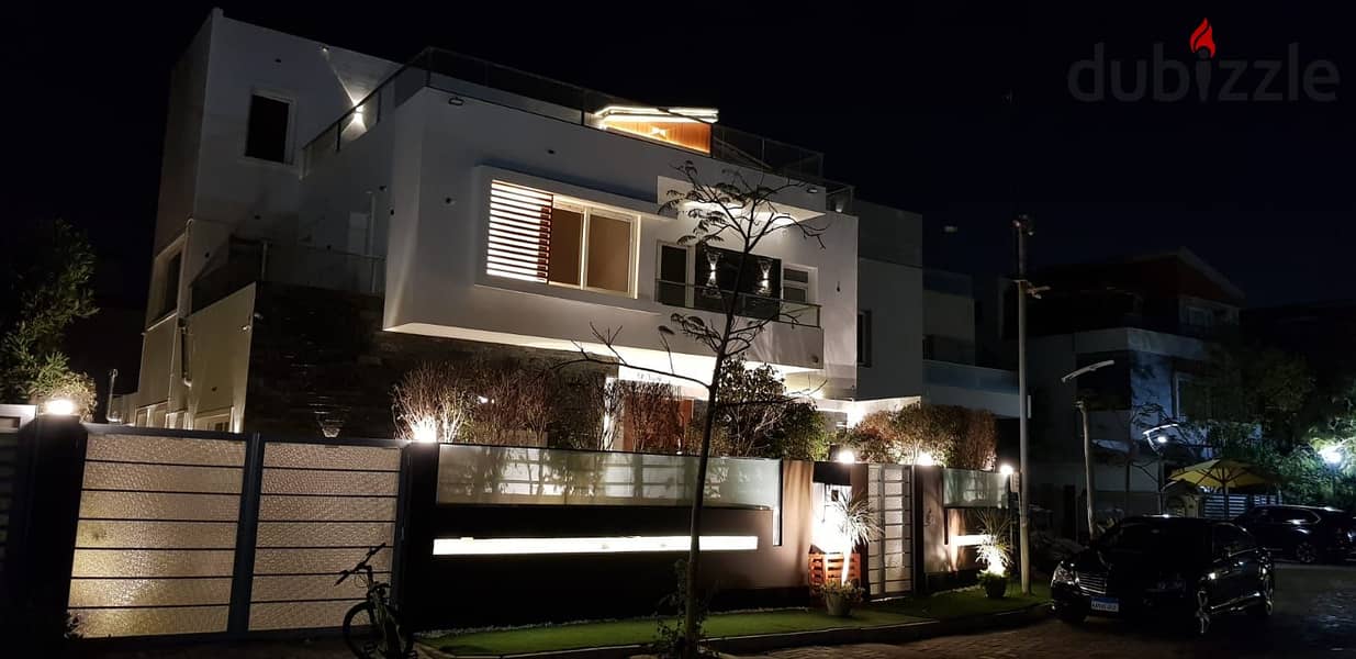 8 Bedrooms 600 sq.M Twinhouse for sale 45,000,000 EGP in Zayed Dunes Compound, Sheikh Zayed