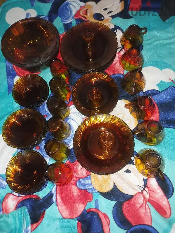 Honey-Colored Set