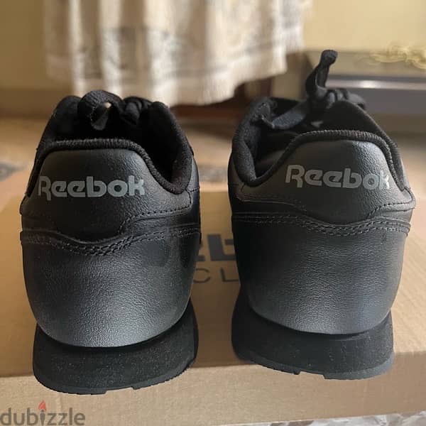 Reebok leather classic shoes 37 1