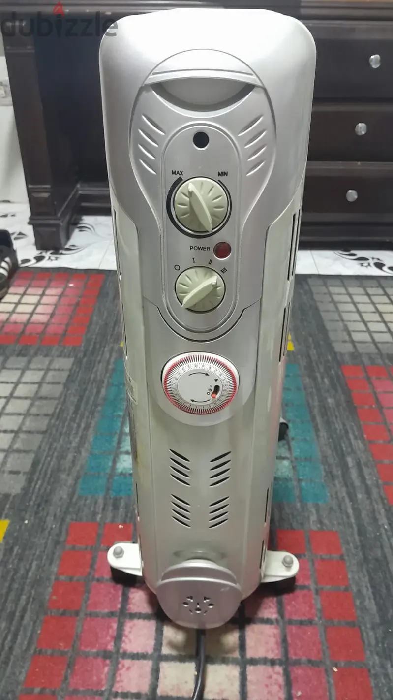 Electric Oil Heater with Thermostat in Excellent Condition