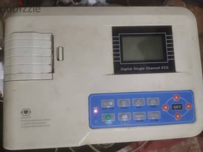 جهاز رسم قلب 3 قناة ECG300GA