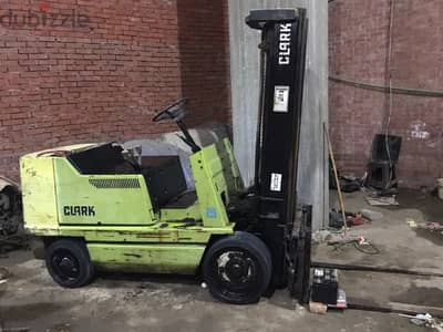 Clark Forklift حمولة 3 طن تعمل بالغاز Propane، كلارك حالة تشغيل ممتازة