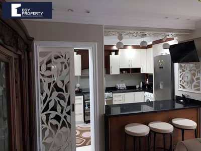 شقة للبيع متشطبة ومفروشة بالكامل بموقع مميز جدا في جاليريا ريزيدنس  Galleria Residence