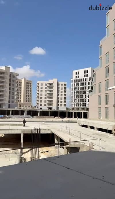 For sale: 138 sqm apartment in Arkan Palm, Sheikh Zayed City, ultra-super-lux finishing, part of Crown Plaza