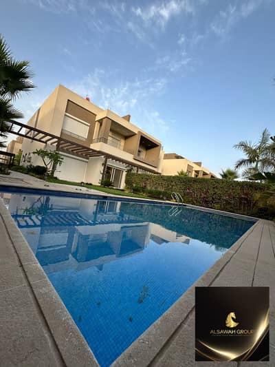 فيلا Villa فندقية فاخرة بـ5 غرف ومسبح Pool خاص في كمبوند بالم فالي – الشيخ زايد Palm Valley Compound – Sheikh Zayed