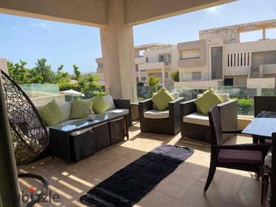 بنتهاوس فاخر 302م  للبيع في هاسيندا باي إطلالة مميزة وتشطيب راقي (سنيور)