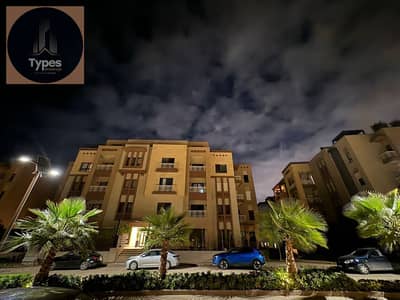 Apartment ground with garden  for sale with special price in Green 5 Compound , Area: 165 sqm + 50 sqm garden , with  Ultra Super Lux finishing.