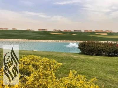 فيلا تحفة للبيع استاند الون تشطيب فندقي فيو جولف وبحيرات نموذج U بجوار المسجد والخدمات