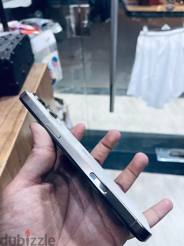 iPhone 16 pro max65611007320705122