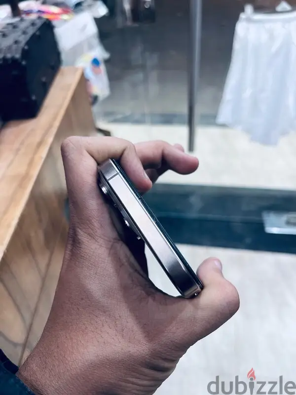 iPhone 16 pro max65611007320705123