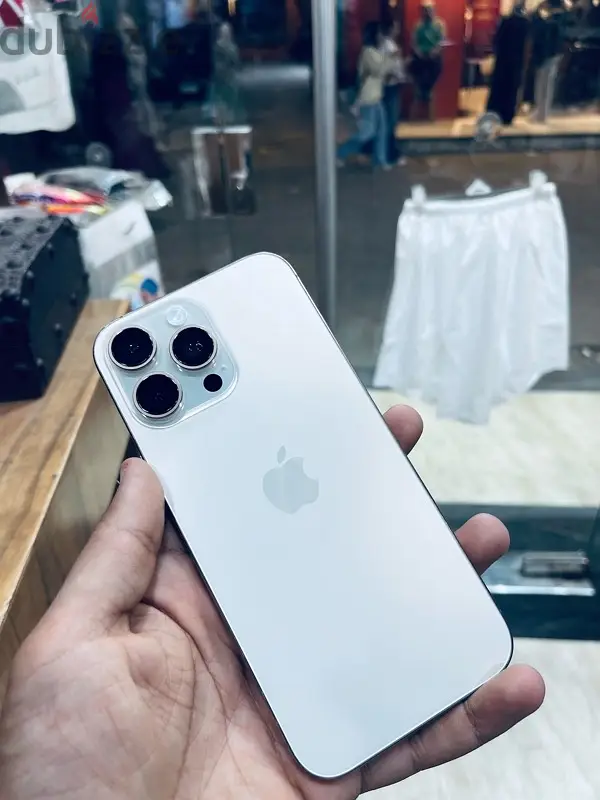 iPhone 16 pro max65611007320705125