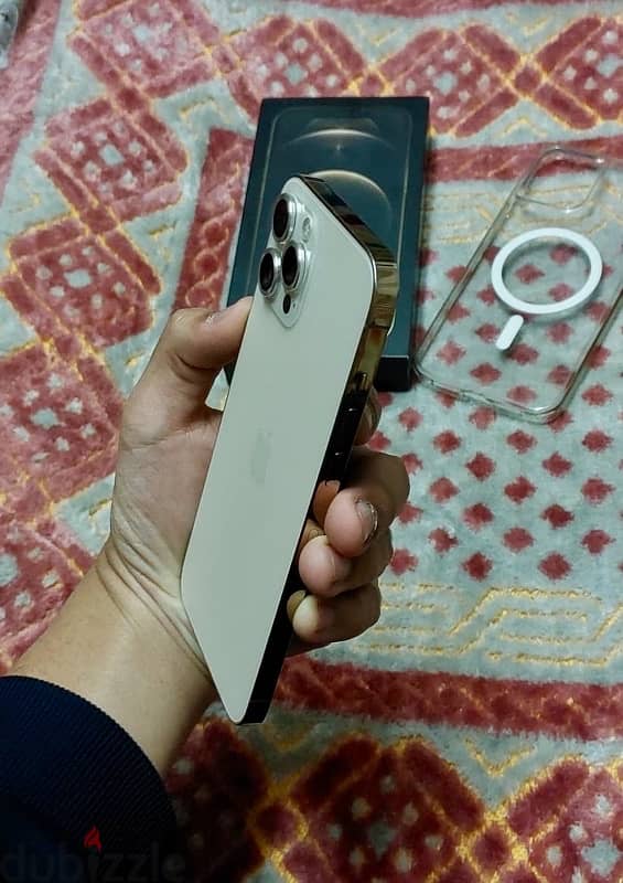 iPhone 12 Pro Max 5