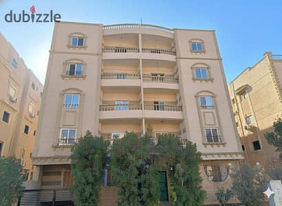 196 m apartment facing the sea on a large street with installment over two years