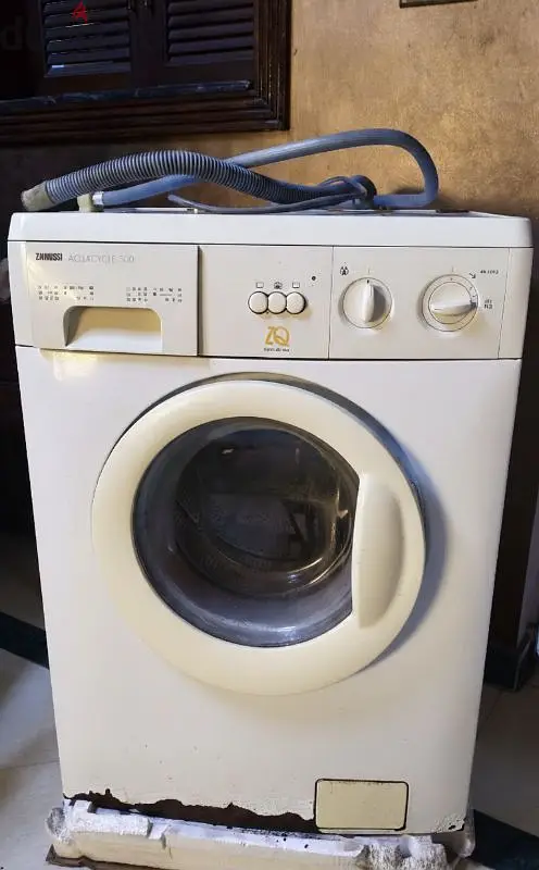 غسالة زانوسي العبد ZANUSSI AQUACYCLE 500 ٥ كيلو