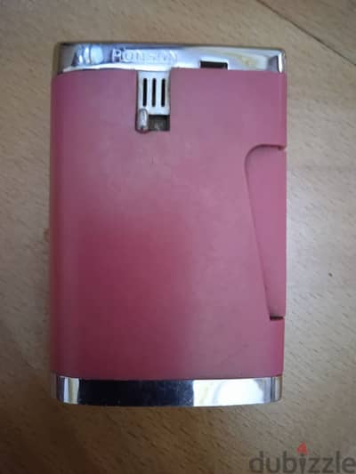 ولاعة RoNsoN بحالة جيدة