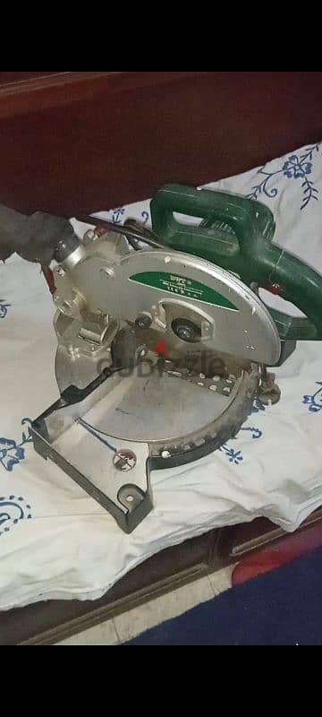 للبيع ديسك تقطيع خشب كهربائي بحالة جيدة