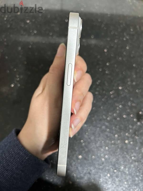 iPhone 14 2