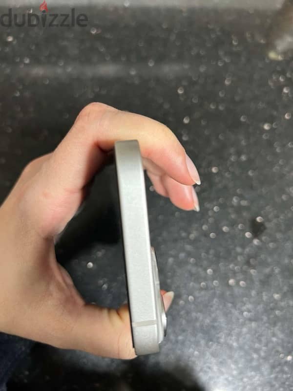 iPhone 14 3