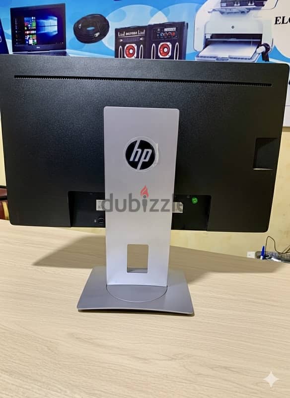 HP 24 LED IPS 1