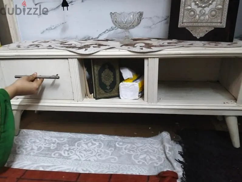 Screen Table