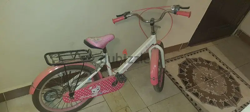 عجبة بناتي مناسبة حتى ١٠ سنوات