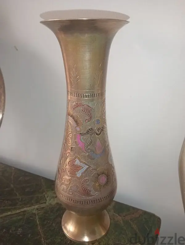 فازه نحاس نقش يدوي