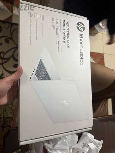 HP OmniBook 5 Laptop (16-ag1070wm)