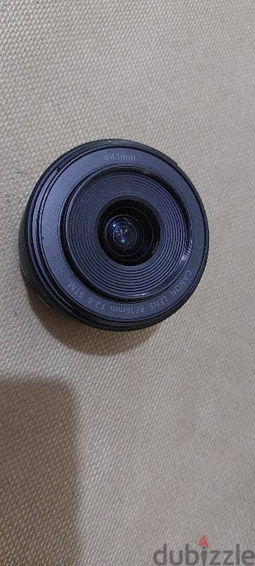 عدسة كانون RF 16mm F2.8