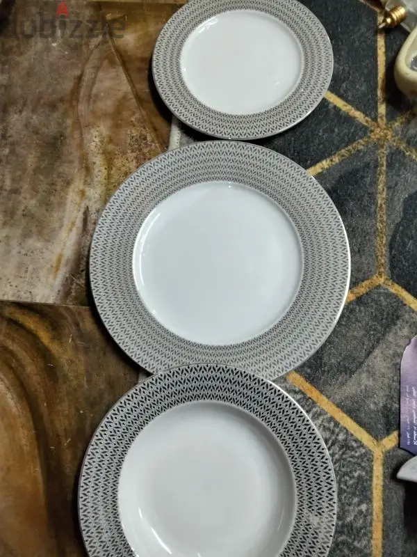 نص طقم صيني