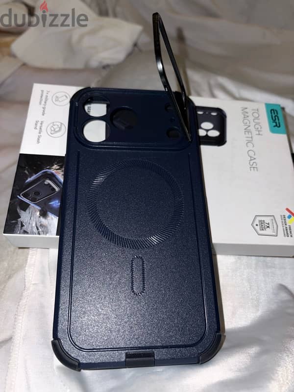 ESR magnetic case for iPhone 17 pro max 3