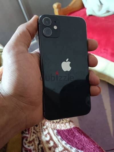 للبيع iPhone 11 بحالة ممتازة جدًا