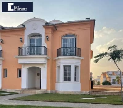 Luxury Villa with Charming View for Sale in Layan Compound - New Cairo