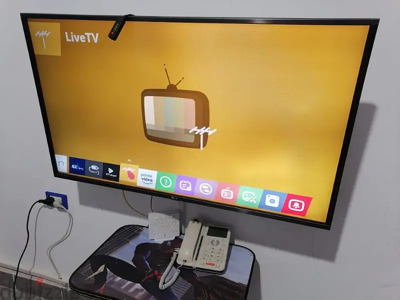 LG Smart TV 43 Inch LF6300