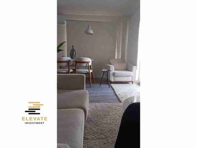 2bd ground floor apartment with garden in stone