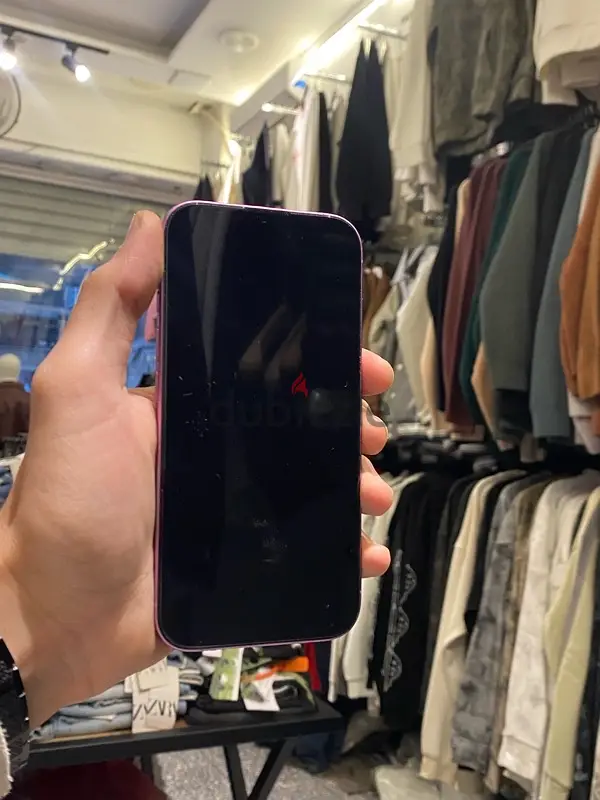 iPhone 16