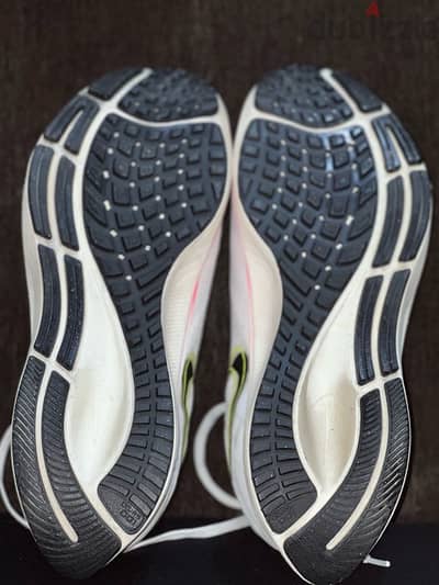 حذاء نايك Air zoom pegasus 38