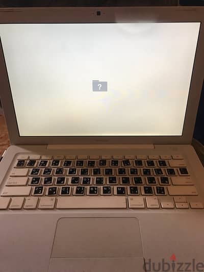 MacBook  موديل قديم 1400