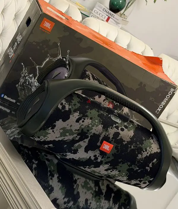 JBL Boombox 2